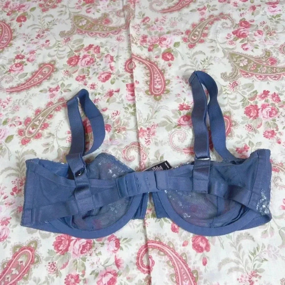 Victoria's Secret Very Sexy Unlined Balconet Bra Grey and Silver 32D - Picture 5 of 9